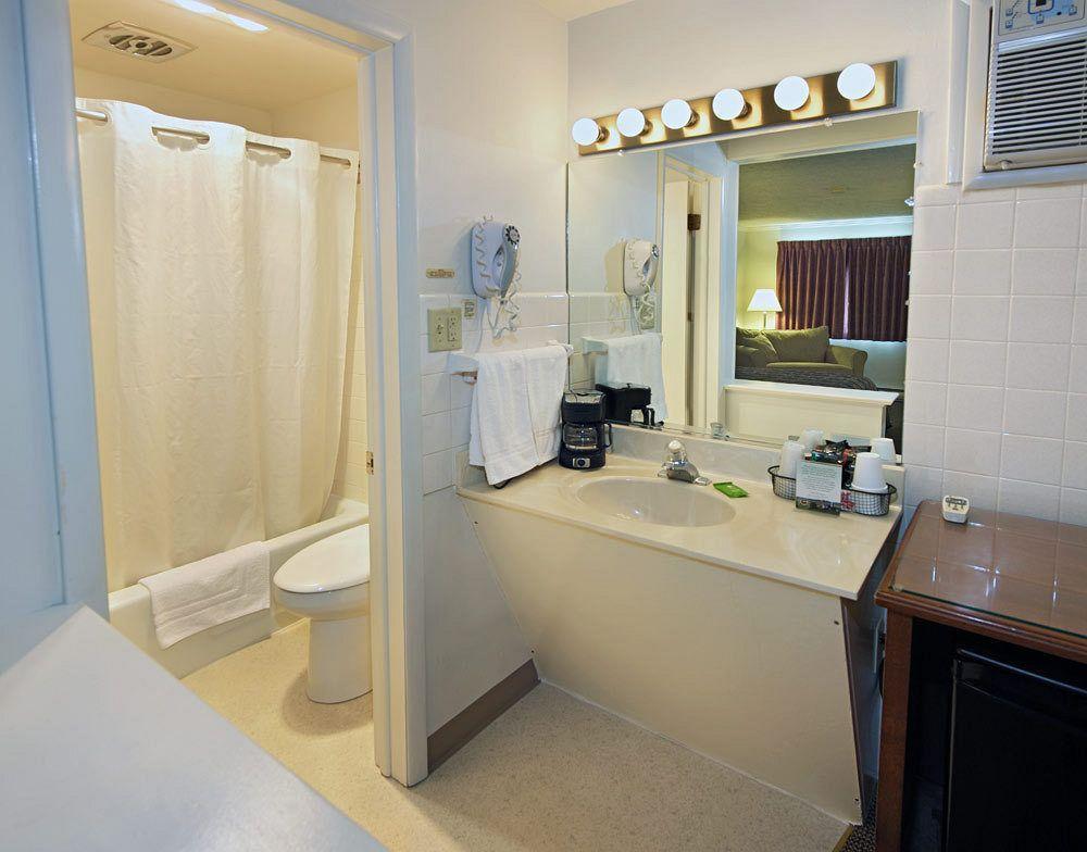 Travelers Rest Motel Intercourse Bagian luar foto